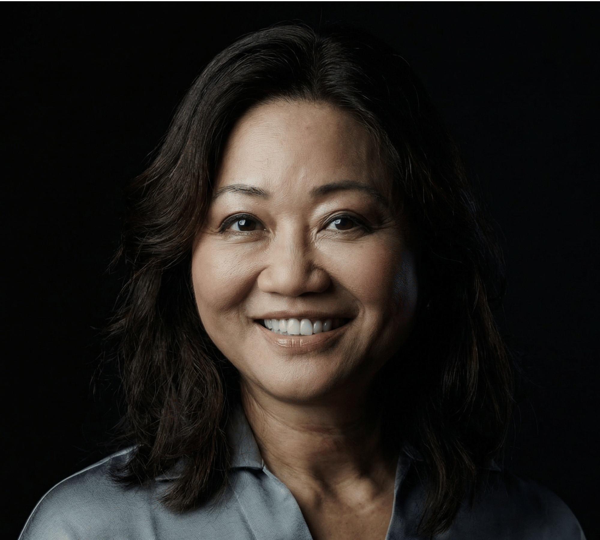 Portrait of Linda Yueh
