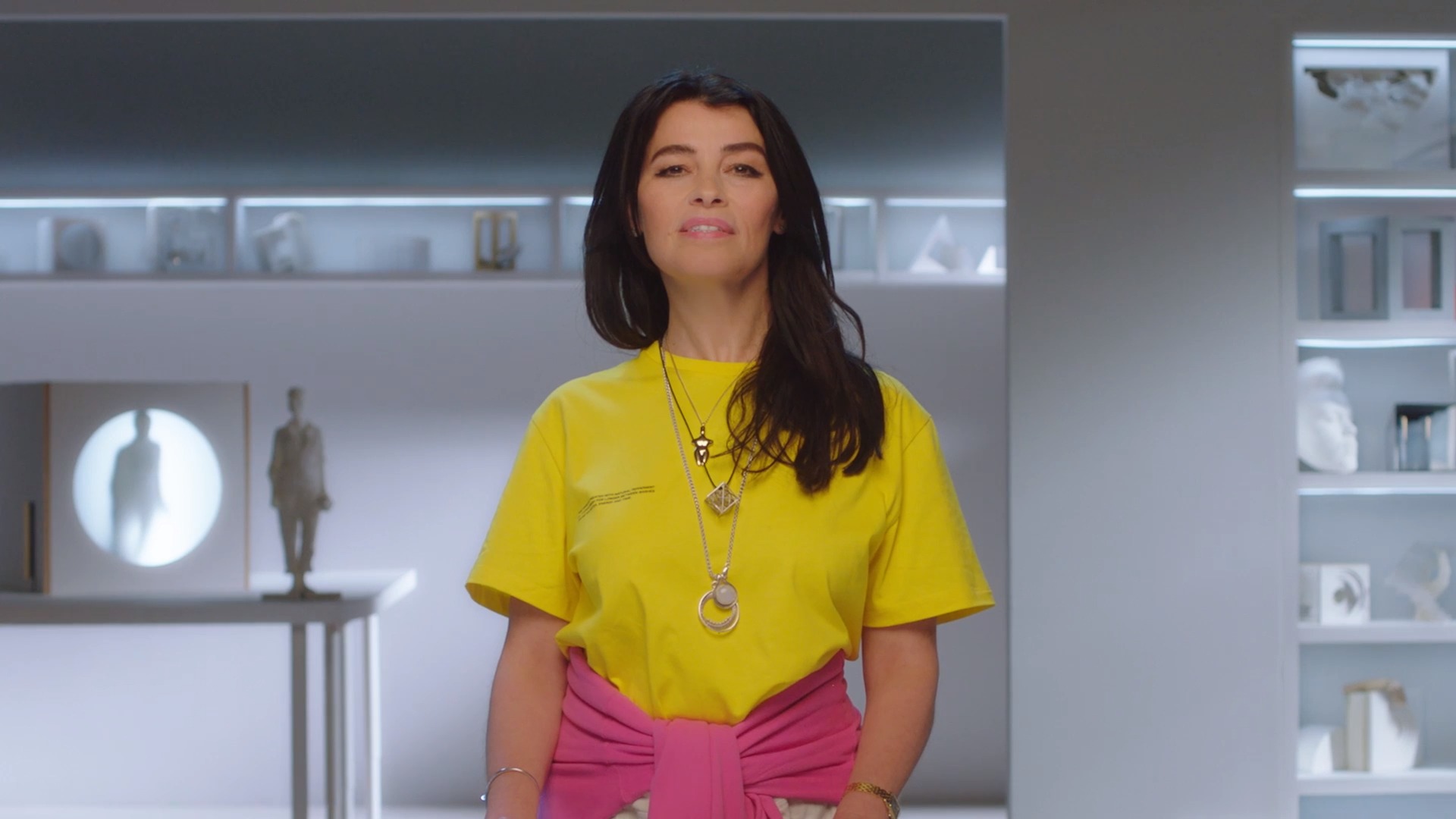 MasterClass – Es Devlin Teaches Turning Ideas Into Art